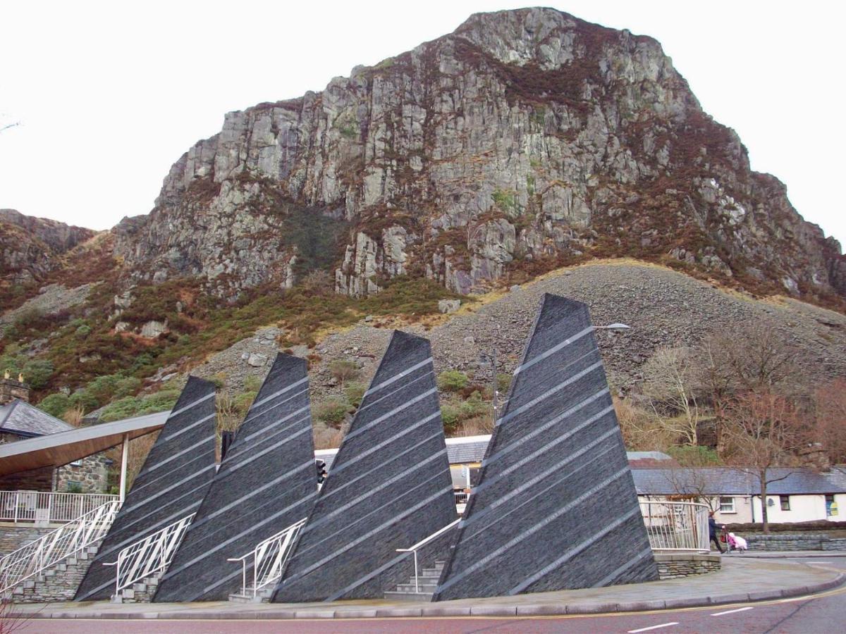 Zipworld Waterfalls Eryri Dogs Welcome 3 Bed Sleeps 5 Blaenau Ffestiniog Esterno foto