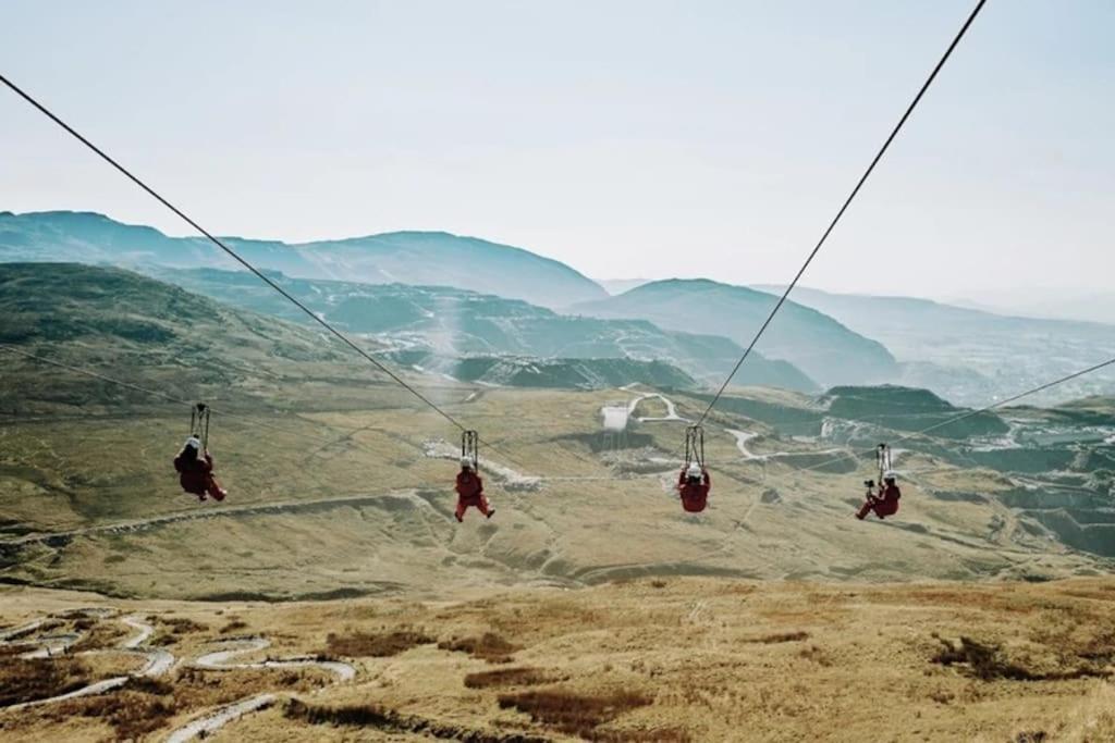 Zipworld Waterfalls Eryri Dogs Welcome 3 Bed Sleeps 5 Blaenau Ffestiniog Esterno foto